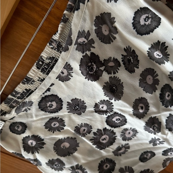 Paradise Found mini Skort NWOT ivory combo - Picture 4 of 6